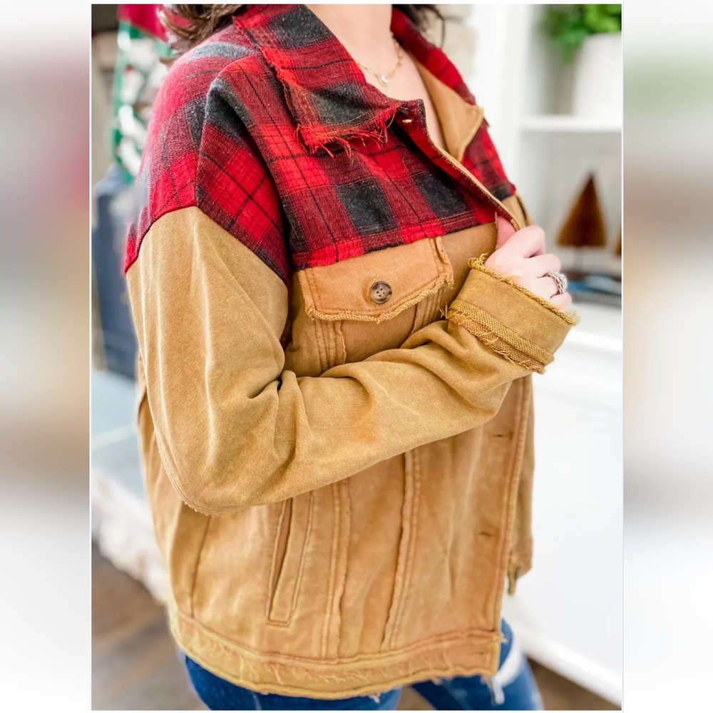 POL Button Down Long Sleeve Shacket with Plaid detail sz L